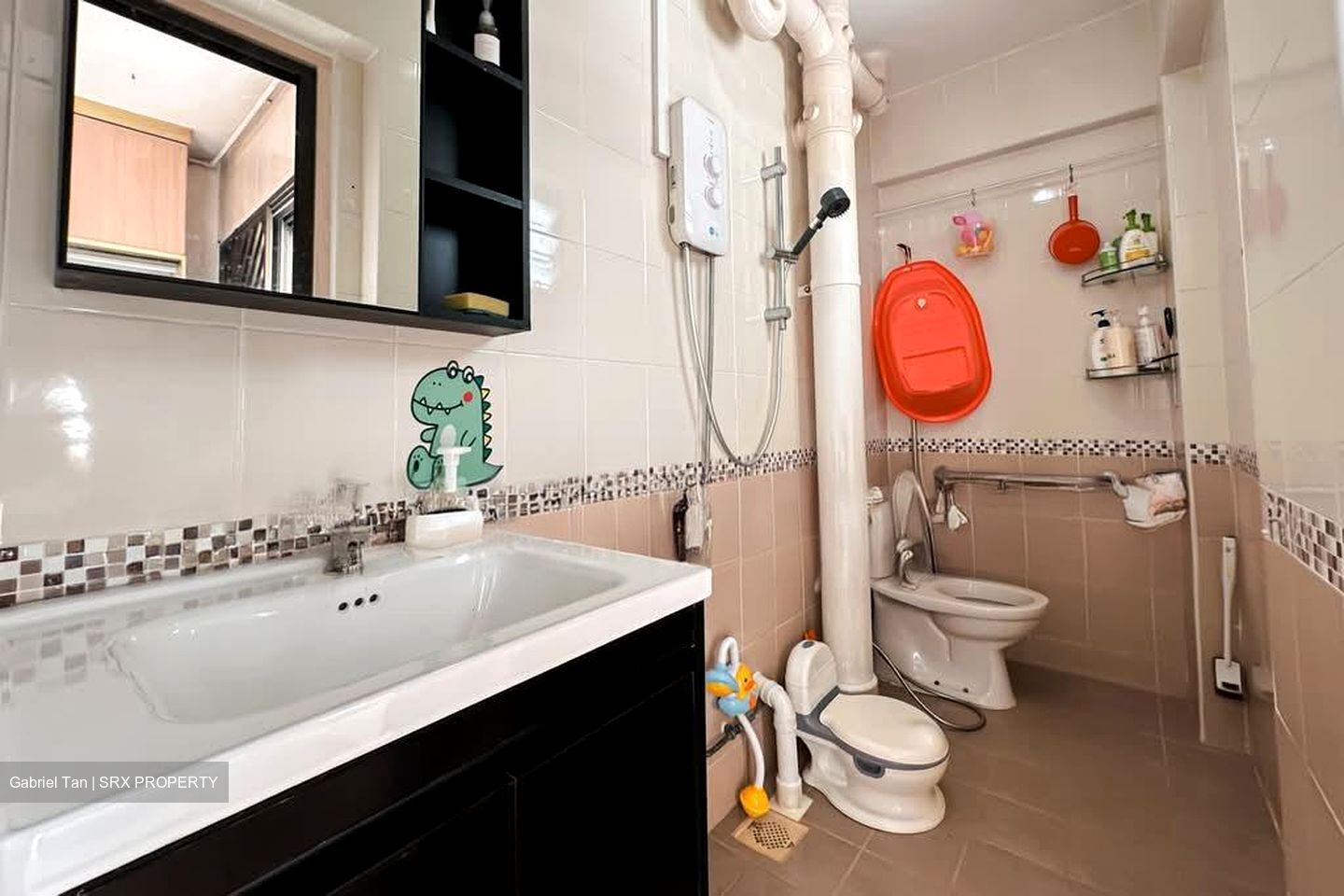 Blk 401 Hong Kah Court (Jurong West), HDB 5 Rooms #570160741